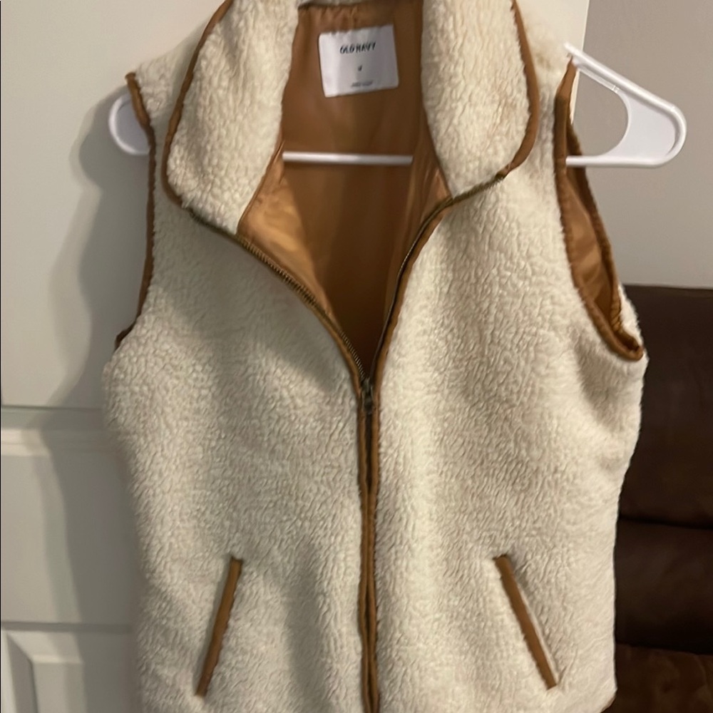 Women's Cream Sherpa Vest